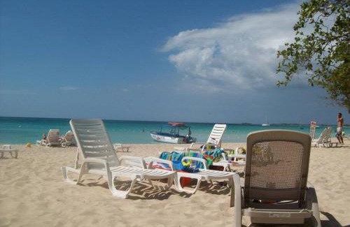 Negril Apartment | Studio Apt on 7 Mile Beach at Negril Beach Club