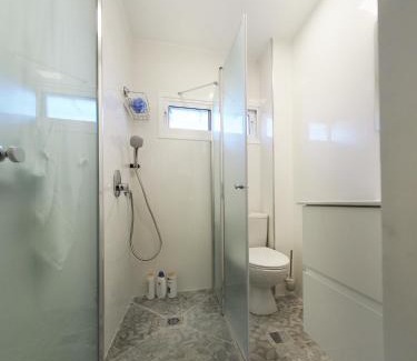Bat Yam Apartment | Studio Ariana and patio