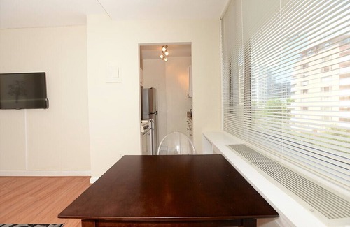 Rosslyn Apartment | Studio, Arlington's best location