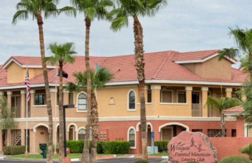 East Mesa House | Studio at prime Orlando resort