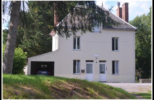 Chambon-sur-Voueize Apartment | studio "Au Bord de l'Eau" 2