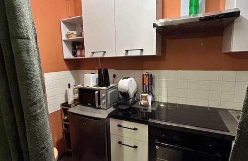 Bagnoles-de-l'Orne Apartment | Studio au calme avec stationnement