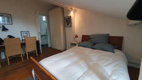 Bois-Colombes Apartment | Studio au calme avec vue à 10 mn du centre de Paris