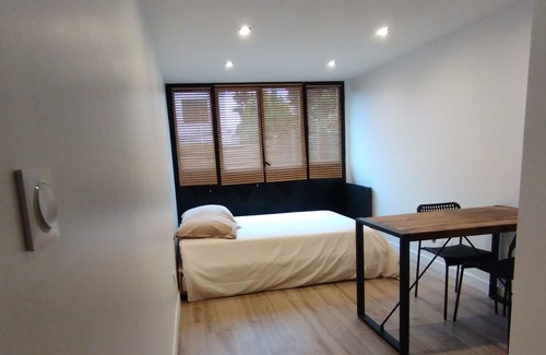 Neuilly-Plaisance Apartment | Studio au Calme Donnant sur Jardin