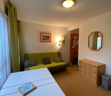 Saint-Aventin Apartment | Studio au coeur de la Station de Ski