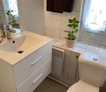 Saint-Pierre-sur-Dives Apartment | Studio, au cœur de St pierre sur dives