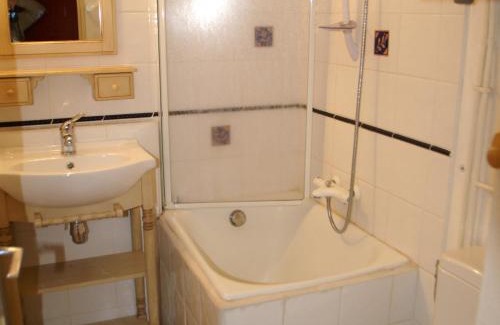 Prapoutel Apartment | Studio au pied des pistes avec balcon et cuisine équipée - FR-1-557-94