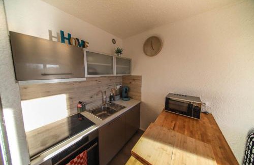 Embrun Apartment | Studio au plan d eau