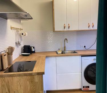 Sud Apartment | Studio avec climatisation et parking