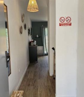 Villenave-d'Ornon Apartment | Studio avec jardin et parking 03