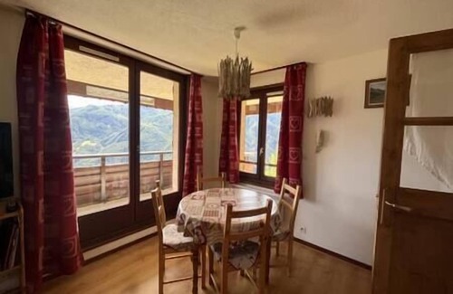 Pra Loup Apartment | Studio avec magnifique vue sur les montagnes