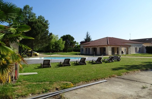 Bergerac Apartment | Studio Avec Piscine
