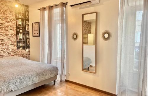 Ruelle-sur-Touvre Hotel | Studio avec Terasse/Wifi/Parking