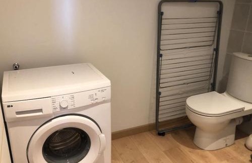 Benejacq Apartment | Studio avec terrasse privative de 20 m carré