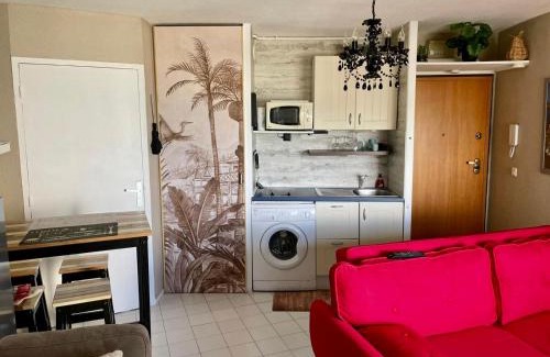 Mediterranee Apartment | Studio avec vue sur la mer