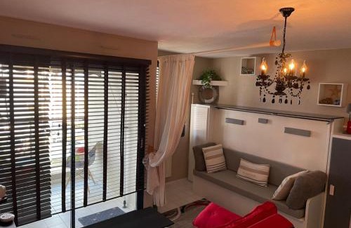 Mediterranee Apartment | Studio avec vue sur la mer