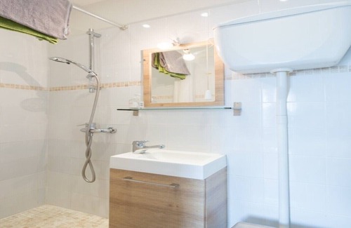 Gentilly Apartment | Studio Avec vue sur le Jardin à 5 min Maison des Examens