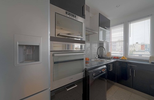 Bel-Air Nord Apartment | Studio avec vue sur les toits