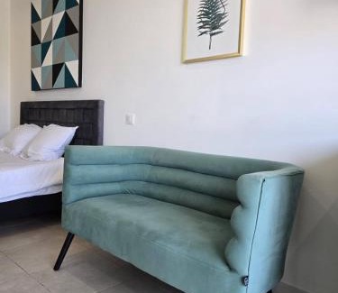 Perols Apartment | studio balcon, centre ville, parc expo, Arena