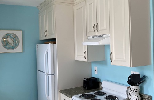 St. Pete Beach Condo | Studio Beach Condo in Tropical St. Pete Beach!
