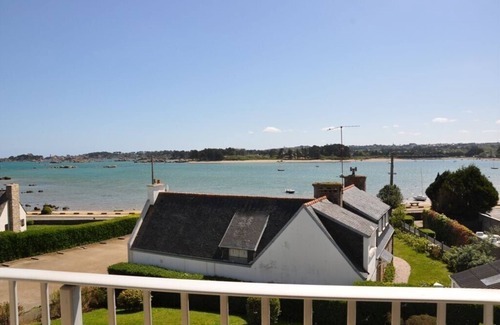 Cote de Granit Rose Apartment | Studio beautiful sea view, rocks and castle of Costaeres in TREGASTEL