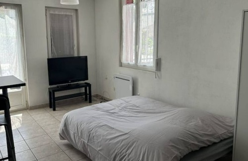 La Ferte-Saint-Aubin Apartment | Studio Bien Placé