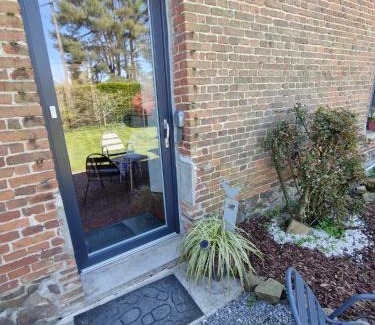 Wignehies Apartment | Studio Bienvenue du côté de chez nous avec jardin privatif