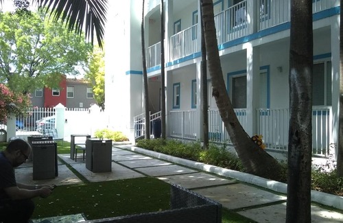Midtown Apartment | Studio Biscayne Blvd Miami