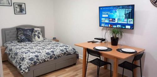 Le Creusot Apartment | Studio blanctout équipé wifi