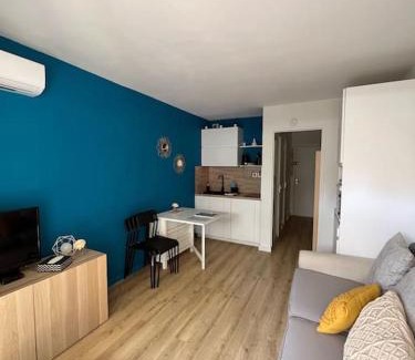 Boulouris-sur-Mer Apartment | Studio Bord de Mer Boulouris à Saint Raphael