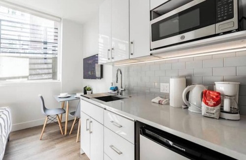 Minor Apartment | Studio Broadway-E Jefferson-Close to Convention