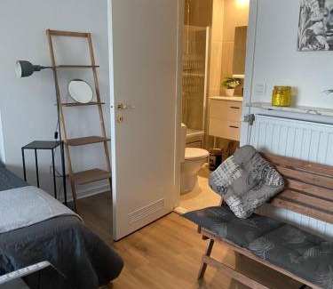 Ganshoren Apartment | Studio Brussels Expo