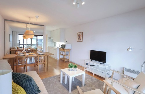 Oostduinkerke-Bad House | Studio by the Beach with Sea View