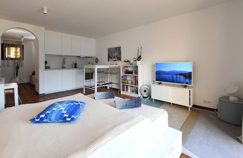 Muralto Apartment | Studio by the Lake Maggiore Swisshomebnb
