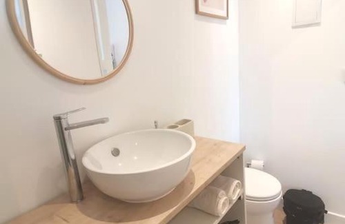 Saint-Barthelemy-d'Anjou Apartment | Studio COSY avec terrasse St Barthélémy