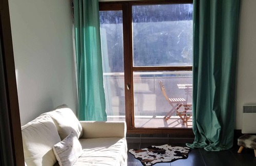 Saint-Etienne-de-Tinee Apartment | Studio Constellations d'Auron