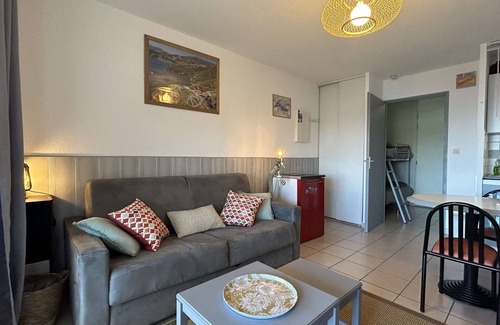 Banyuls-sur-Mer Apartment | Studio cabin Banyuls-sur-Mer with balcony, AC, parking and WiFi
