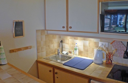 Samoens Apartment | Studio cabin, balcony, internet, pets allowed