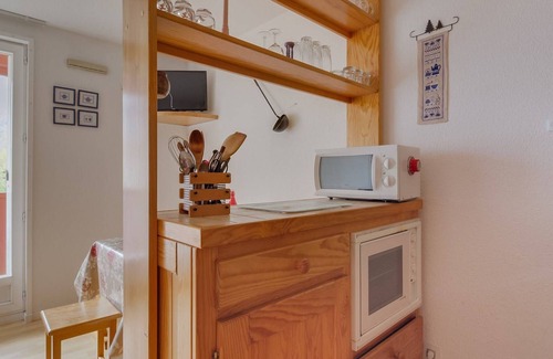 Esquieze-Sere Apartment | Studio Cabin for 6 with Balcony, Parking and Wifi - Esquièze-Sère