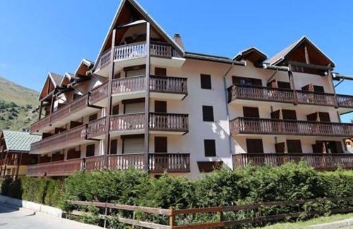 Valloire Apartment | Studio cabine 4 pers 3* exposé Sud-Est avec balcon - FR-1-263-61