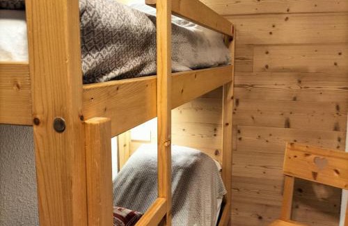 Valloire Apartment | Studio cabine 4 pers 3* exposé Sud-Est avec balcon - FR-1-263-61
