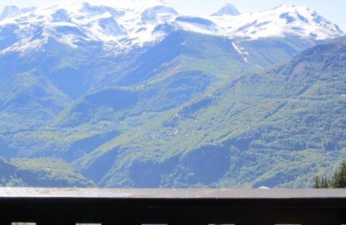 Auris Apartment | Studio cabine 4 pers, pieds des pistes, proche commerces, balcon, vue sur montagnes - FR-1-297-30
