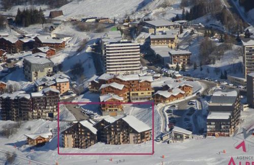 Les Menuires Apartment | Studio cabine au pied des pistes, 4 pers, balcon, Le Menuires - FR-1-452-138