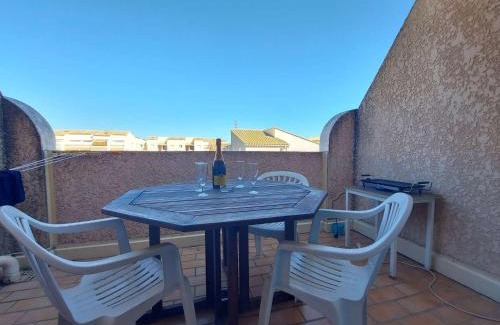 Marseillan Plage Apartment | Studio Cabine avec Terrasse, Piscine et Parking Privé à Marseillan - FR-1-326-774