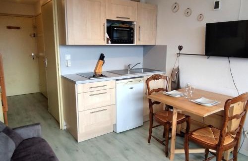 Prapoutel Apartment | Studio cabine calme proche pistes ski, Les Adrets-Prapoutel - FR-1-771-70