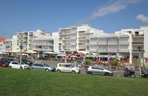 Biscarrosse Plage Apartment | Studio Cabine en Front de Mer à Biscarrosse Plage - FR-1-521-42