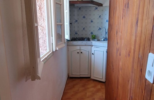 Le Dramont Apartment | Studio "calanques" Situation Exceptionnelle sur mer