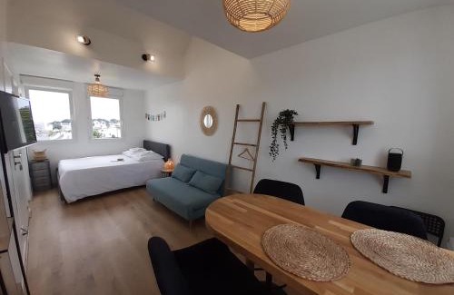 Saint-Pierre-Quiberon Apartment | Studio calme 20m² à 500 mètres de la plage/centre