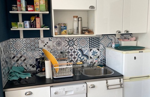 La Grande-Motte Apartment | Studio Calme Proche Mer, Excellent Emplacement
