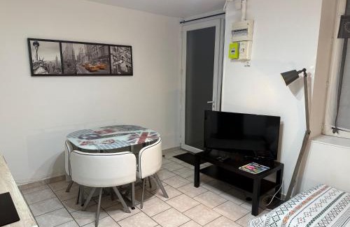 Moirans-en-Montagne Apartment | Studio Capitale du Jouet - Moirans en Montagne 2-4 personnes